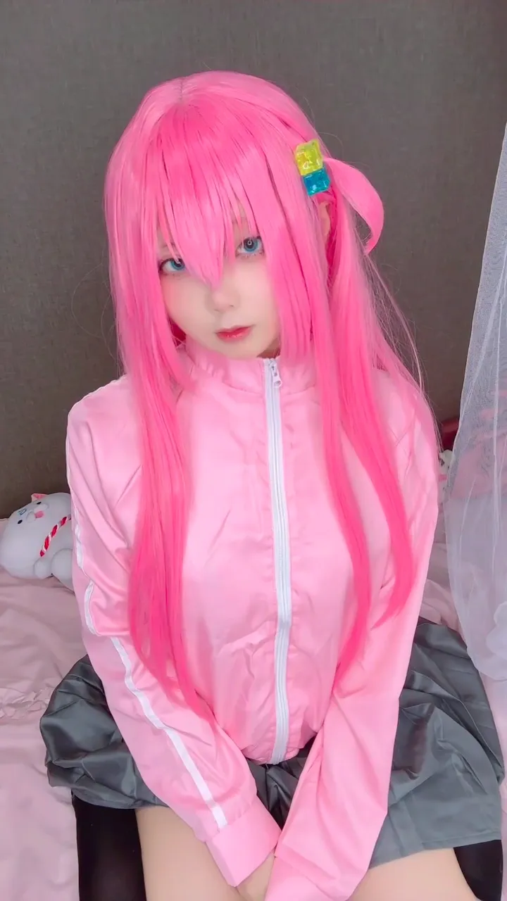 ChuChu Magic cosplay Bocchi – Bocchi The Rock by ChuChu MAGIC