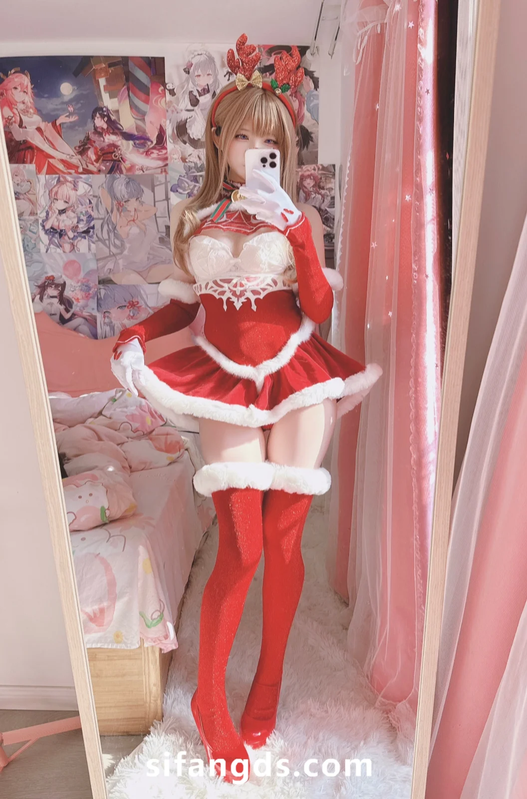 Xidaidai (喜呆呆) cosplay - サンタ by xidaidai