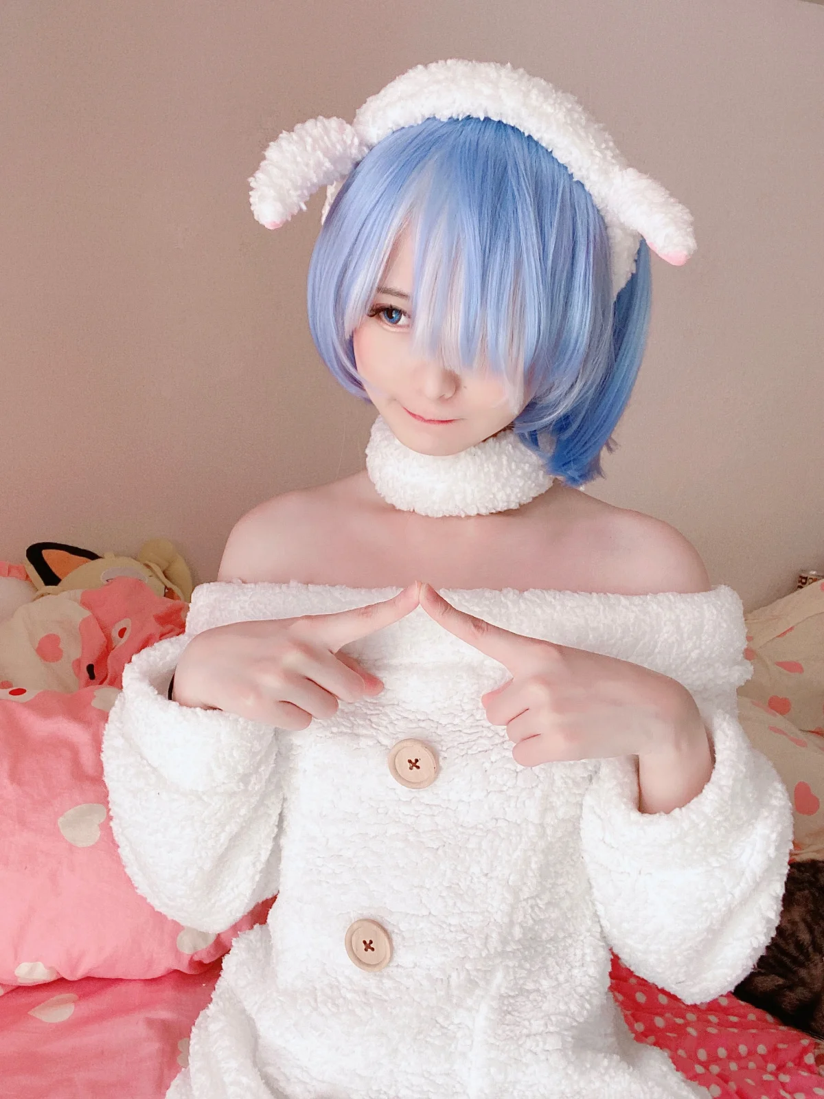 Xidaidai (喜呆呆) cosplay - Re Zero Starting Life in Another World - Rem by xidaidai